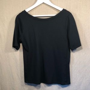Gap elbow sleeve ballet-back tee in black
